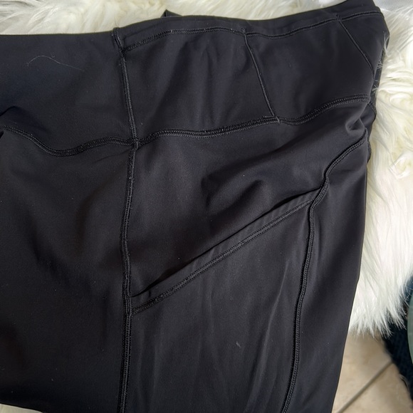 LULULEMON!! - Picture 8 of 14